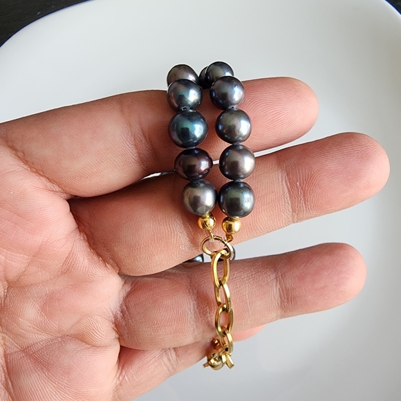 Mystic Black Pearl Evil Eye Necklace - Picture 4 of 5